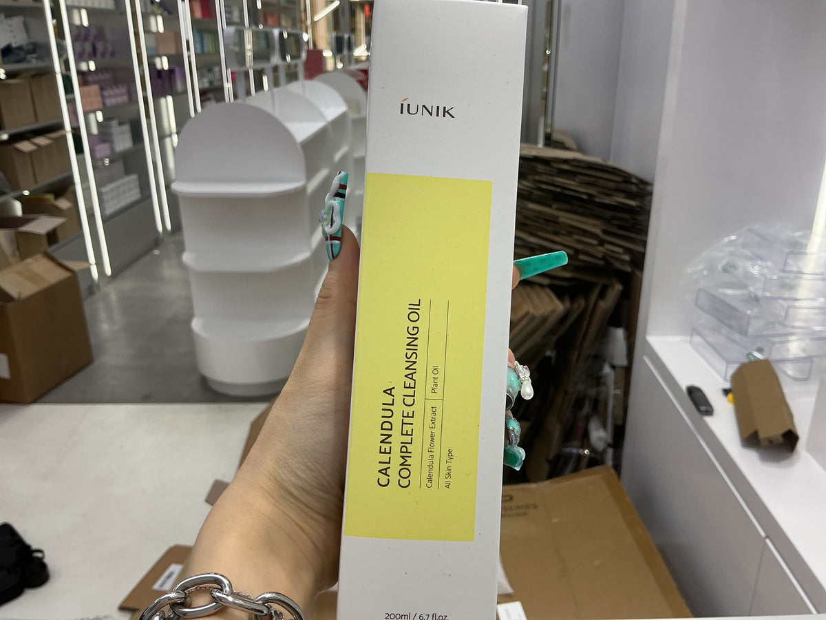 IUNIK Calendula Complete Cleansing Oil