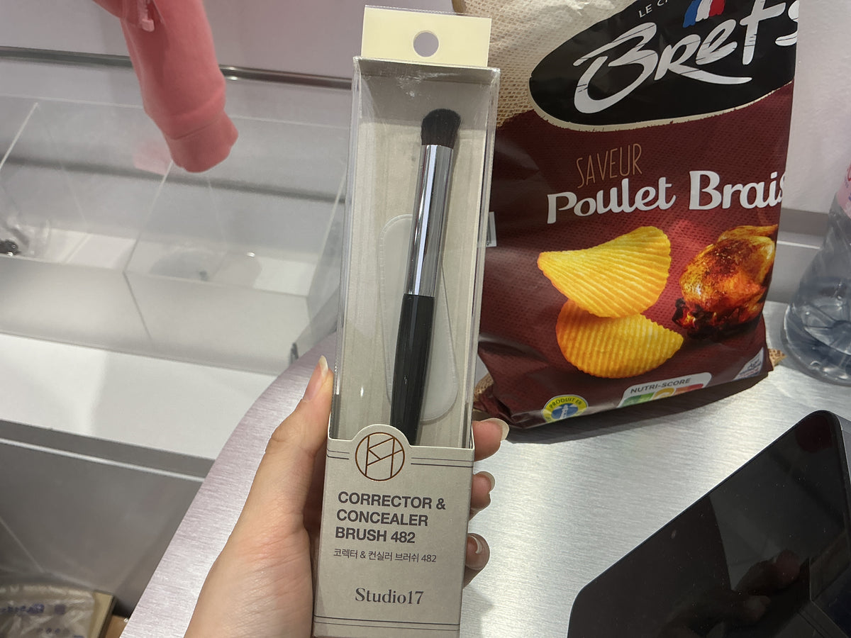 STUDIO17 Corrector&Concealer Brush 482