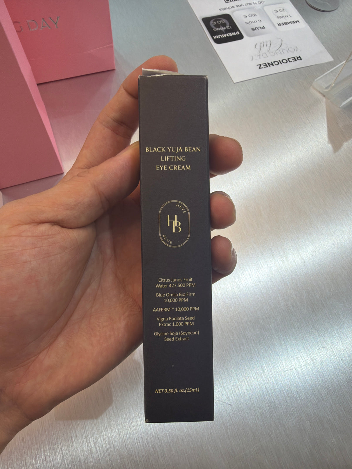 Heveblue Black Yuja Bean Lifting Eye Cream