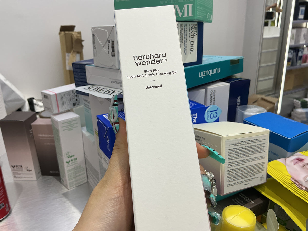 HARUHARU WONDER Black Rice Triple AHA Gentle Cleansing Gel